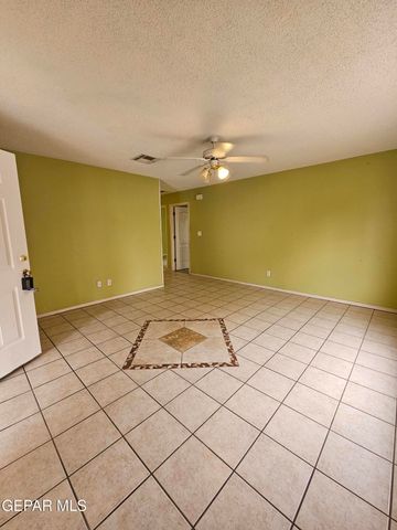 12175 Banner Hill Avenue, El Paso, TX 79936