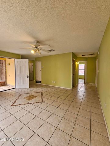 12175 Banner Hill Avenue, El Paso, TX 79936