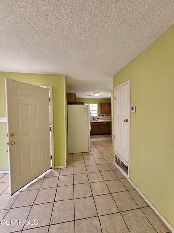 12175 Banner Hill Avenue, El Paso, TX 79936