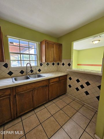 12175 Banner Hill Avenue, El Paso, TX 79936