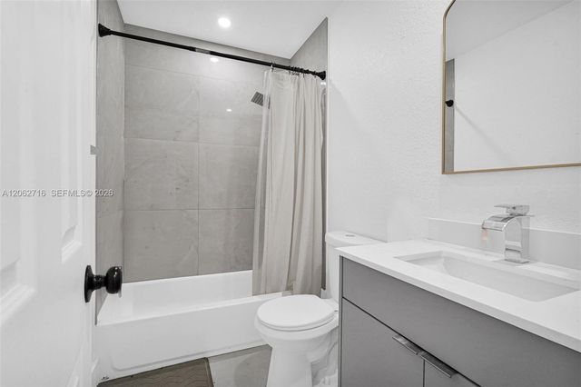 3280 NW 213th Ter, Miami Gardens, FL 33056