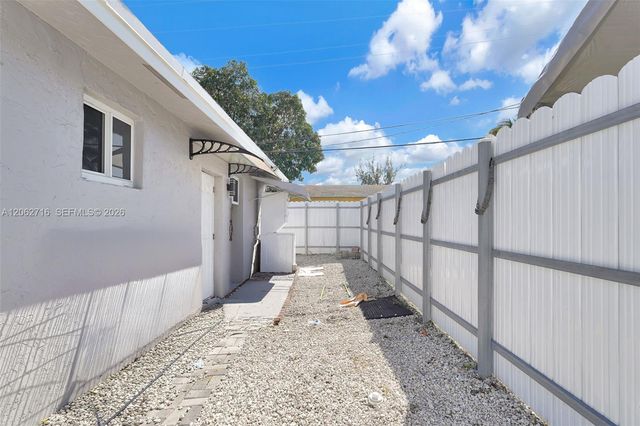 3280 NW 213th Ter, Miami Gardens, FL 33056