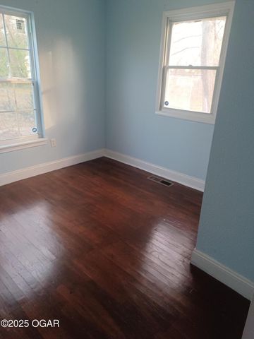 1308 Central, Joplin, MO 64801