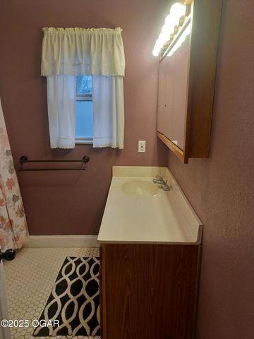 1308 Central, Joplin, MO 64801