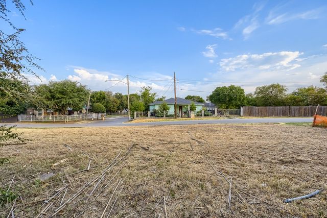 5218 Fitchburg Street, Dallas, TX 75212