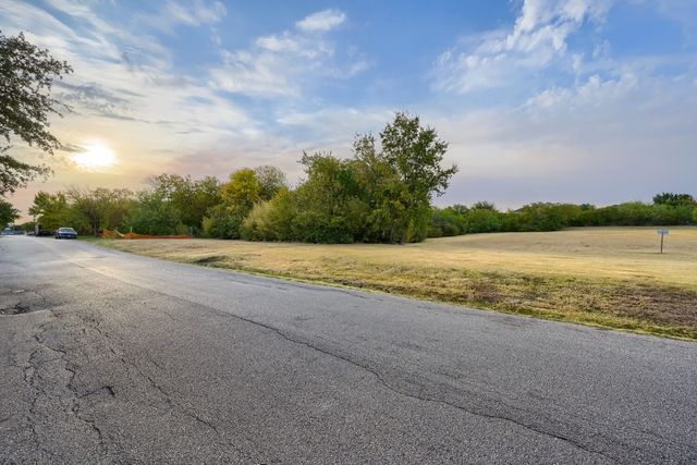 5218 Fitchburg Street, Dallas, TX 75212