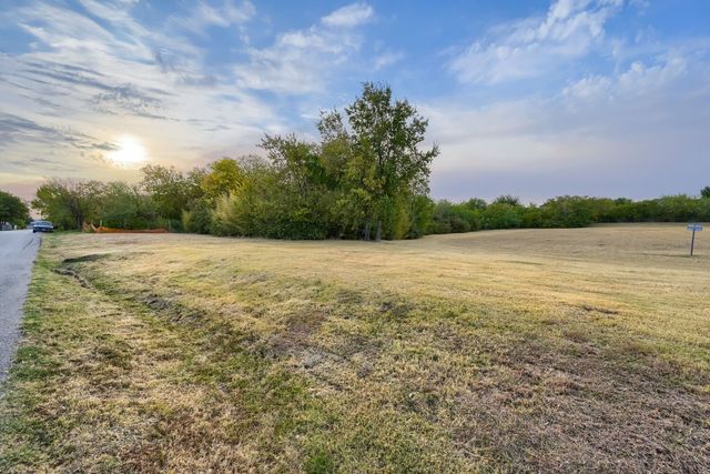 5218 Fitchburg Street, Dallas, TX 75212