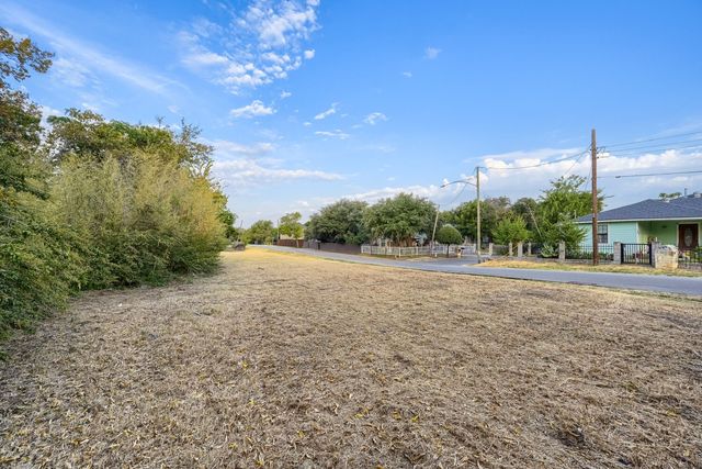5218 Fitchburg Street, Dallas, TX 75212