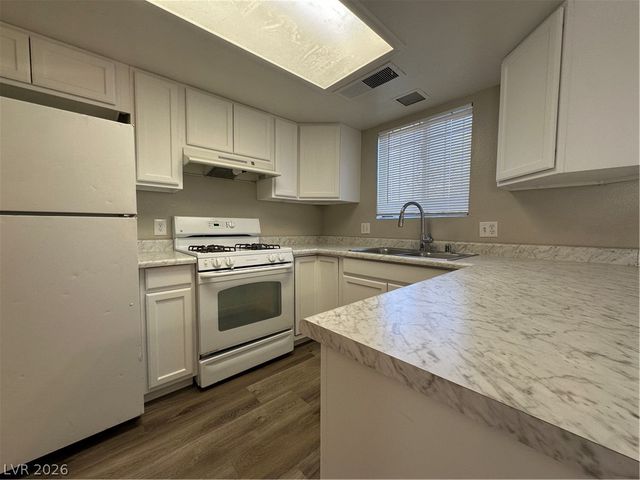 181 Bel Port Drive 184, Las Vegas, NV 89110