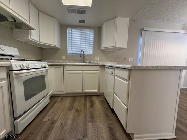 181 Bel Port Drive 184, Las Vegas, NV 89110