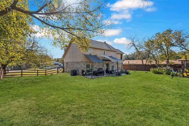 105 Melody Lane, Hickory Creek, TX 75065