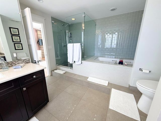 1598 S Ocean Lane 218, Fort Lauderdale, FL 33316