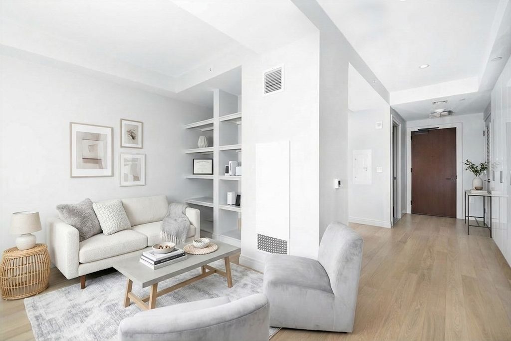 135 Seaport Blvd 718, Boston, MA 02210