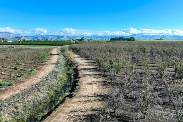 0 S Crawford Avenue, Reedley, CA 93654