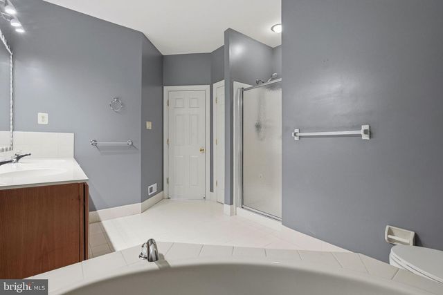 705 E KENNEDY RD, North Wales, PA 19454