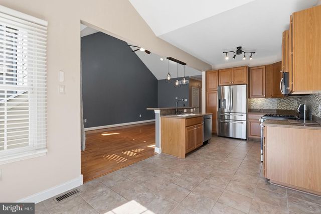 705 E KENNEDY RD, North Wales, PA 19454