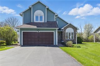 12 White Oak Bend, Chili, NY 14624