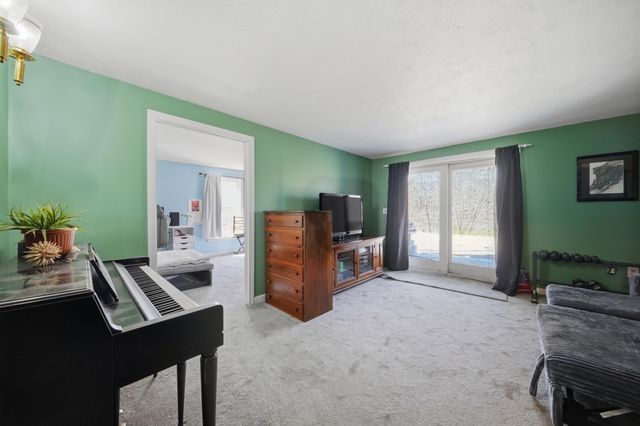 8 Mill Falls Road, Pembroke, NH 03275