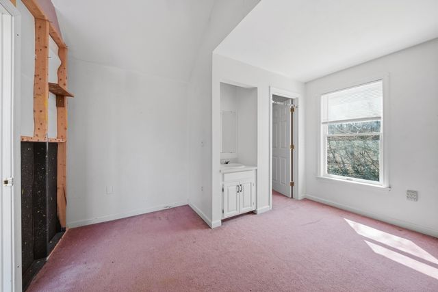 8 Mill Falls Road, Pembroke, NH 03275