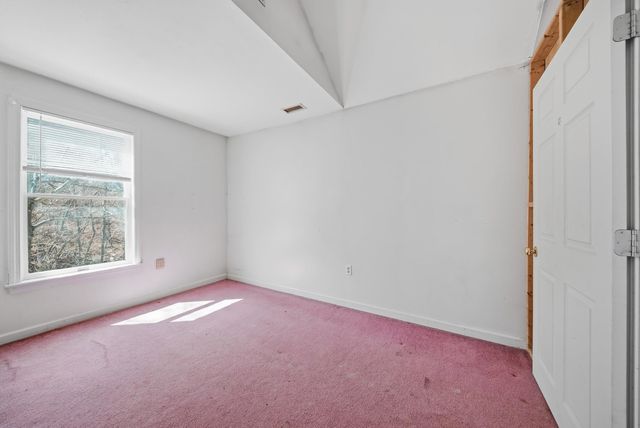 8 Mill Falls Road, Pembroke, NH 03275