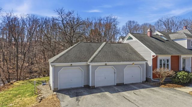 8 Mill Falls Road, Pembroke, NH 03275