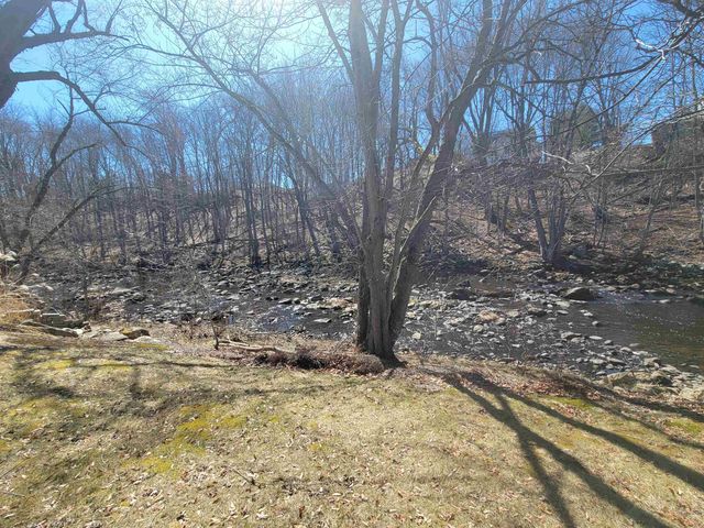 8 Mill Falls Road, Pembroke, NH 03275