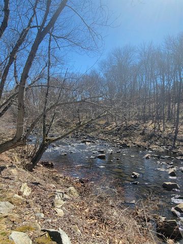 8 Mill Falls Road, Pembroke, NH 03275