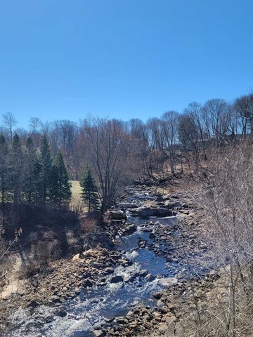 8 Mill Falls Road, Pembroke, NH 03275