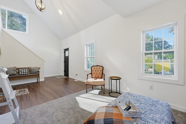 15 W Cedar Rd, Norfolk, MA 02056
