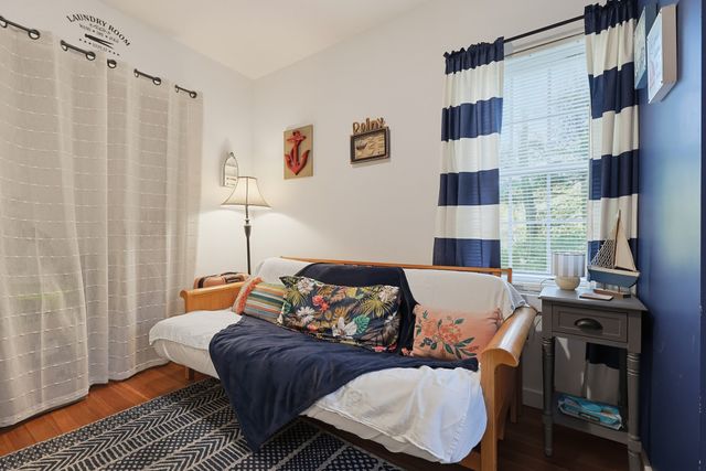 15 W Cedar Rd, Norfolk, MA 02056