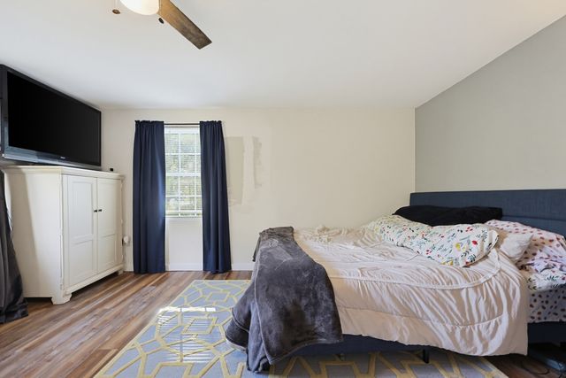15 W Cedar Rd, Norfolk, MA 02056