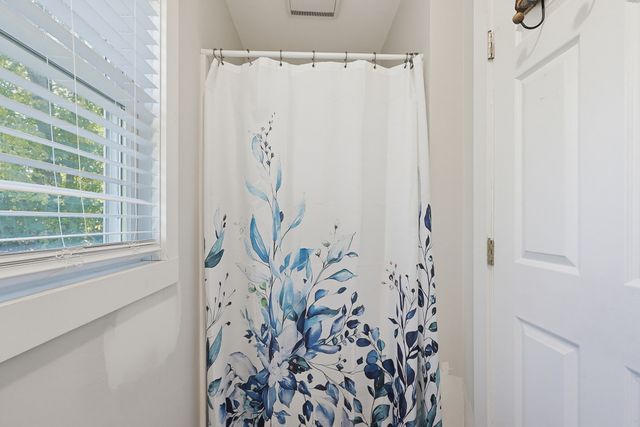 15 W Cedar Rd, Norfolk, MA 02056