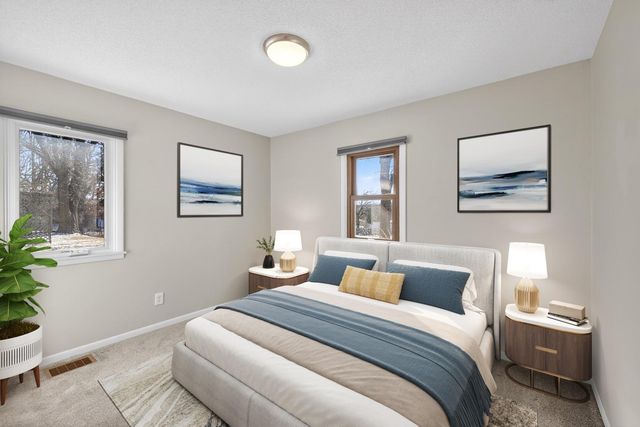 1808 Hillview Lane SE, Rochester, MN 55904