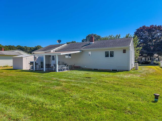 33 Fenwood Road, Old Saybrook, CT 06475