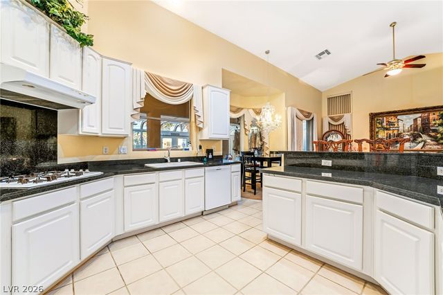 7004 Oakleigh Drive, Las Vegas, NV 89110