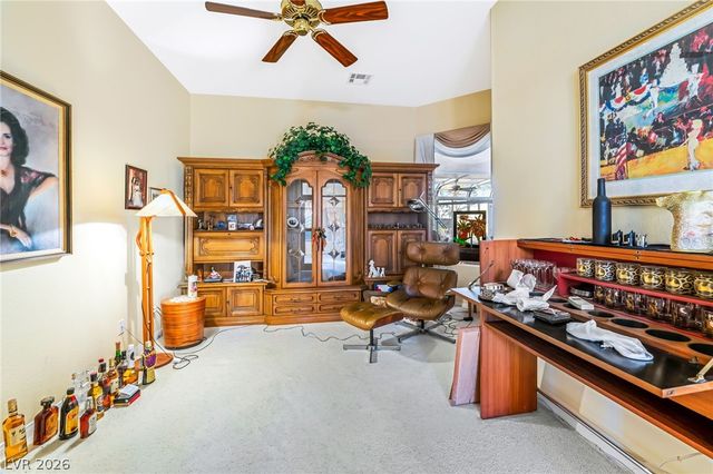 7004 Oakleigh Drive, Las Vegas, NV 89110