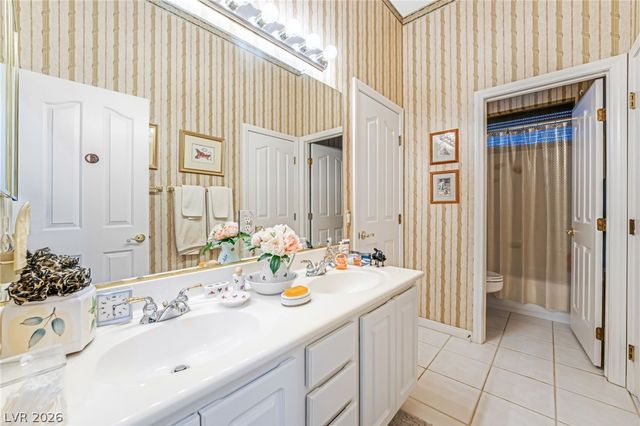 7004 Oakleigh Drive, Las Vegas, NV 89110