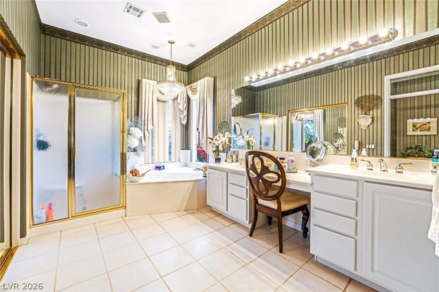 7004 Oakleigh Drive, Las Vegas, NV 89110