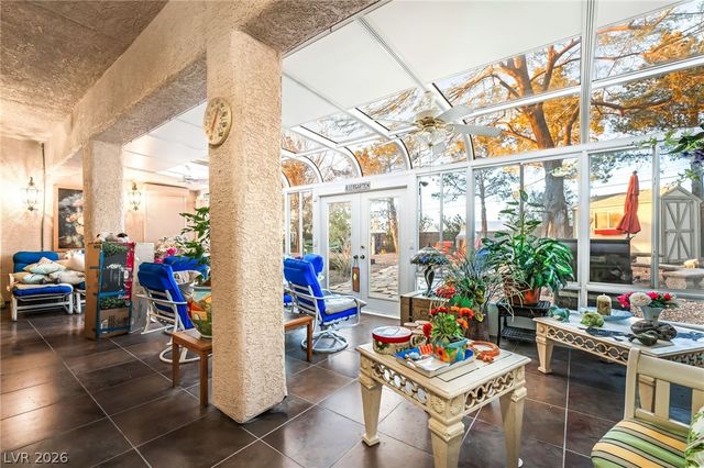 7004 Oakleigh Drive, Las Vegas, NV 89110