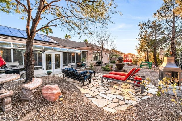 7004 Oakleigh Drive, Las Vegas, NV 89110