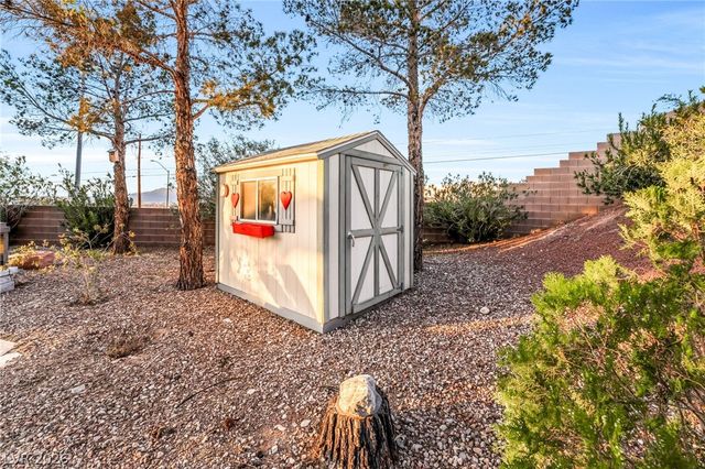 7004 Oakleigh Drive, Las Vegas, NV 89110