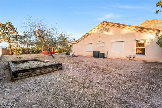 7004 Oakleigh Drive, Las Vegas, NV 89110
