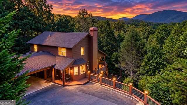 6132 Ruth Drive, Young Harris, GA 30582