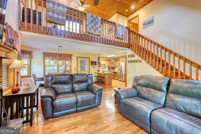 6132 Ruth Drive, Young Harris, GA 30582