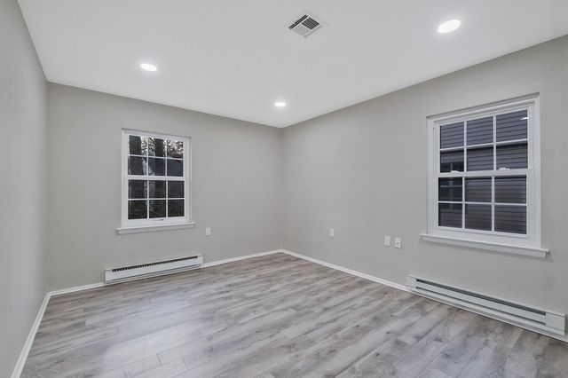 155 Laurance Lane, Ridge, NY 11961