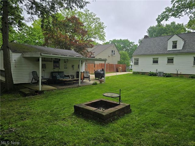 2666 Owaisa Road, Cuyahoga Falls, OH 44221
