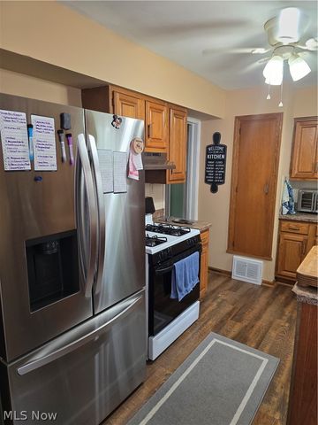 2666 Owaisa Road, Cuyahoga Falls, OH 44221