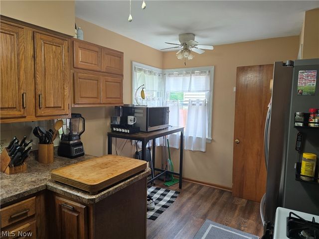 2666 Owaisa Road, Cuyahoga Falls, OH 44221