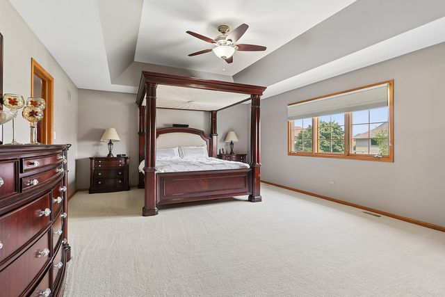 10536 Pentagon Drive, Orland Park, IL 60467