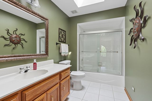 10536 Pentagon Drive, Orland Park, IL 60467